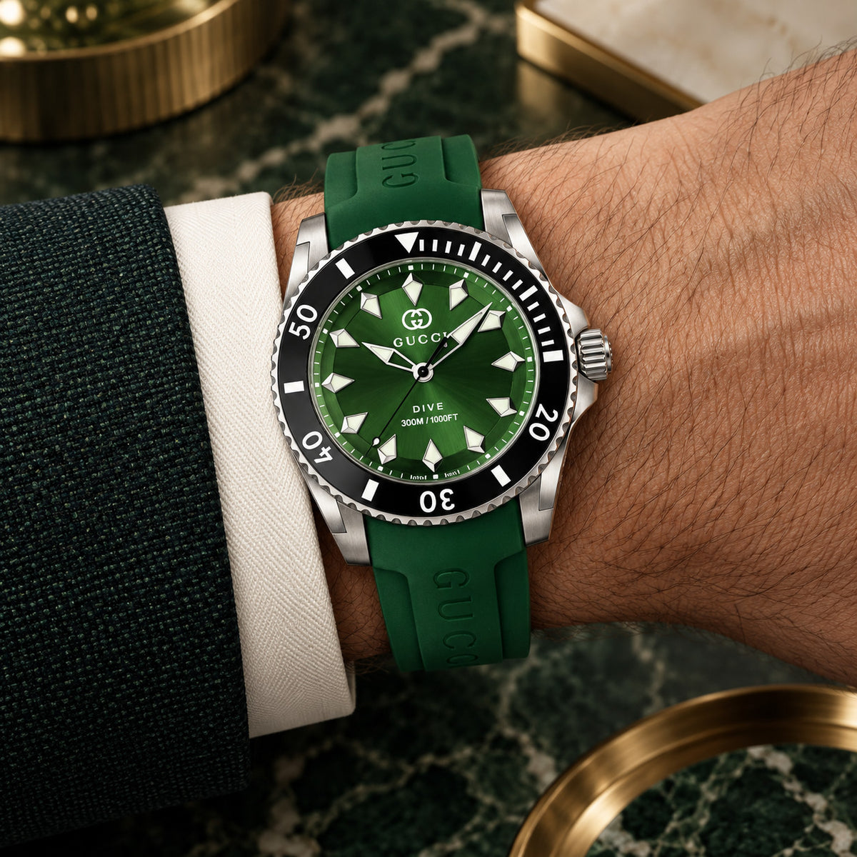 Gucci Dive 40 mm Green sunburst Watch – YA136360