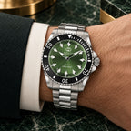 Gucci Dive 40 mm Green sunburst Watch – YA136363