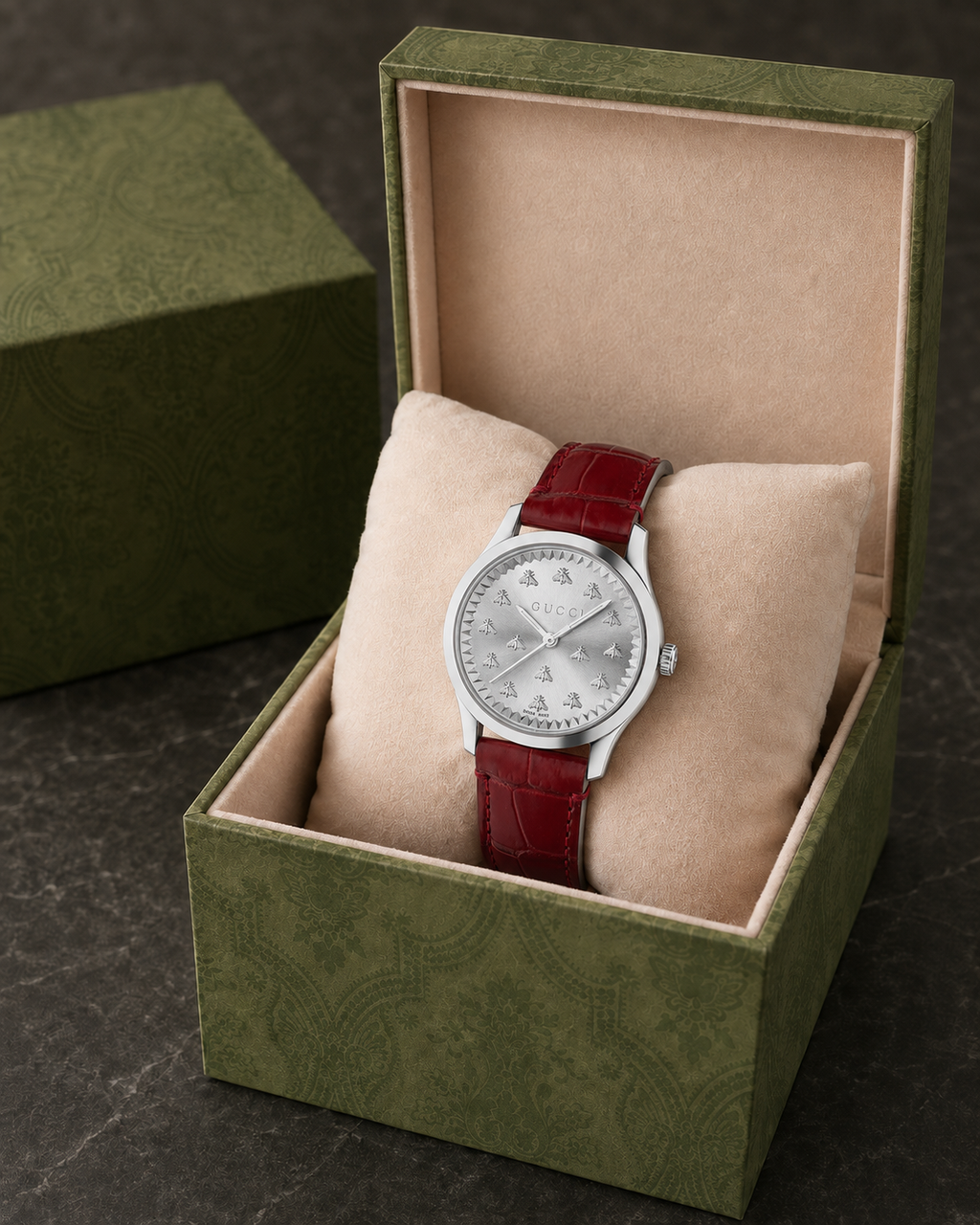Gucci G-Timeless 32 mm Silver Bee Dial Watch YA1265057 presented with packaging