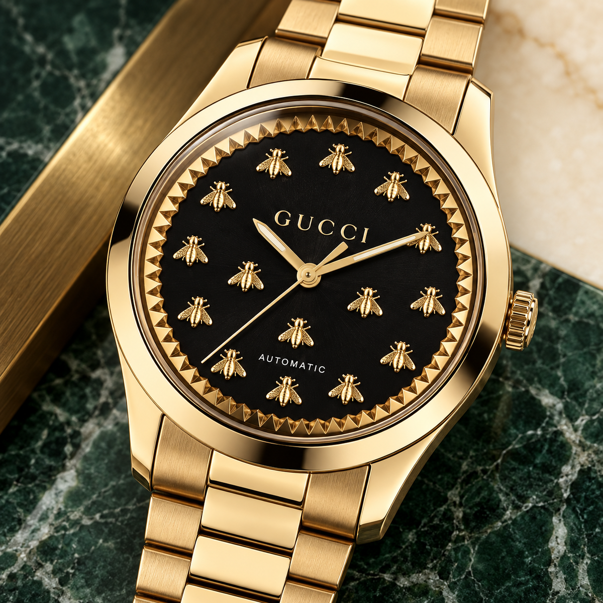 Gucci G-Timeless 18K Goud 38 mm Automatisch horloge met zwarte wijzerplaat – YA1264196