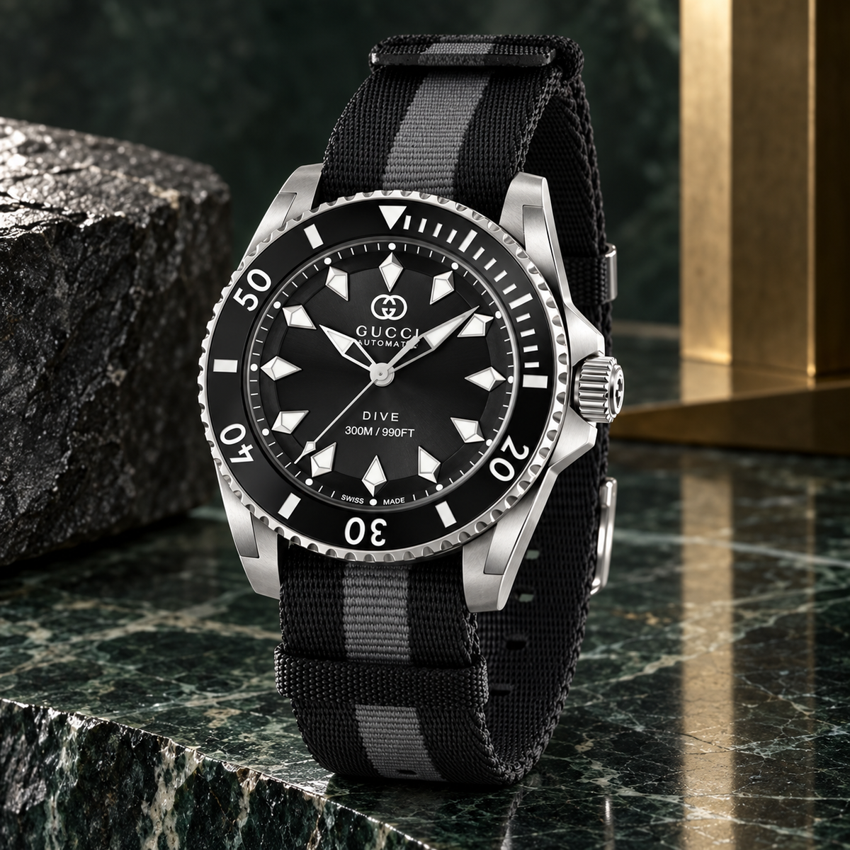 Gucci Dive Automatic 40 mm zwart nylon herenhorloge – YA136365