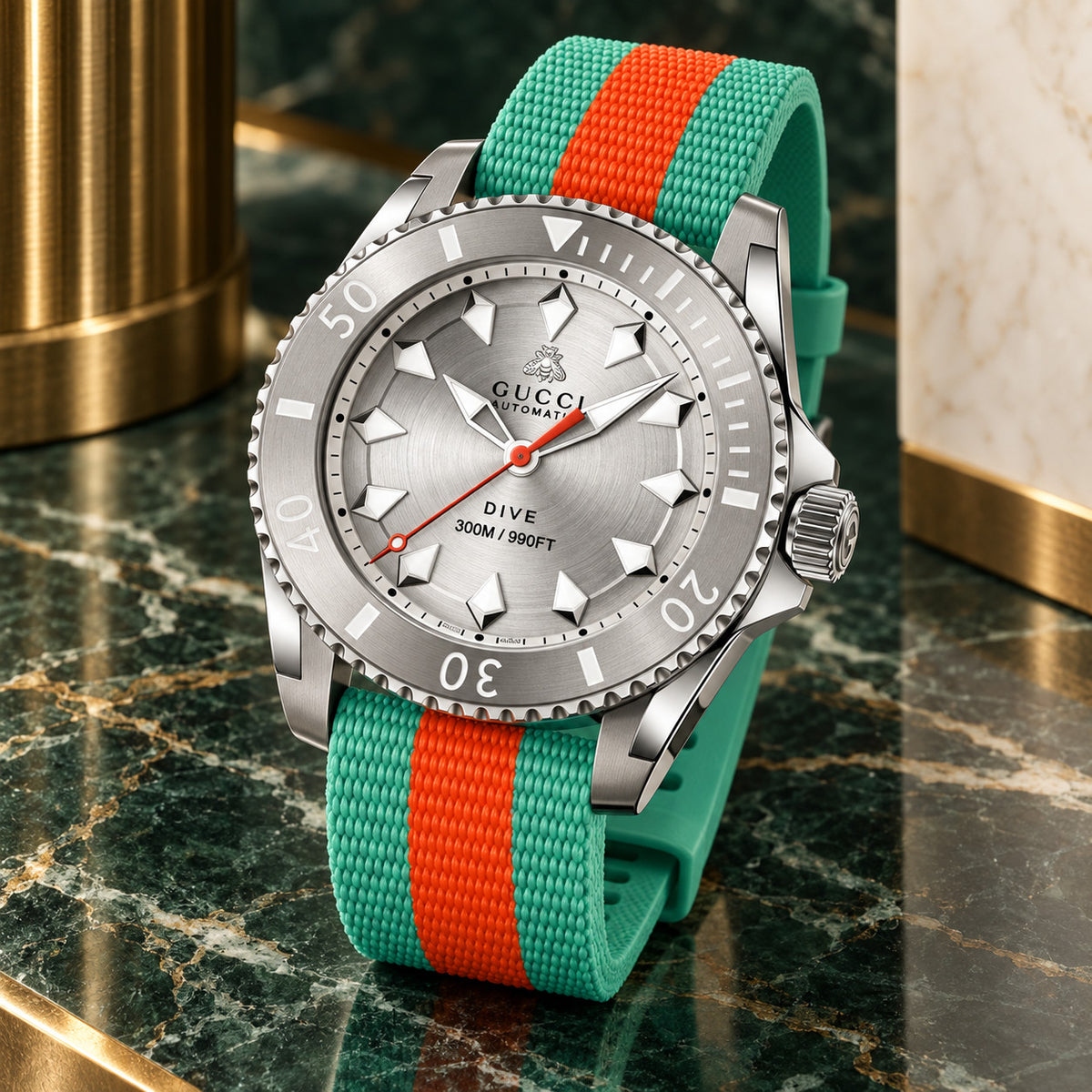 Gucci Dive 40 mm Silver sunburst Watch – YA136351