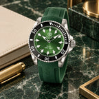 Gucci Dive 40 mm Green sunburst Watch – YA136360