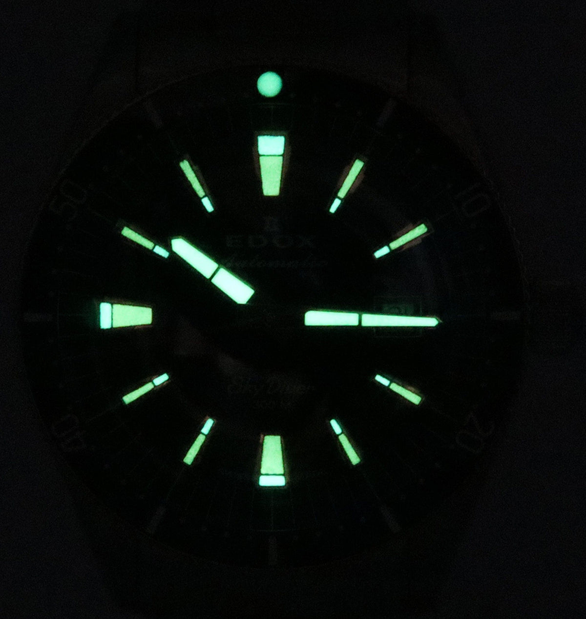 Edox Skydiver Limited Edition automatisch duikershorloge met zwarte wijzerplaat 80126357RNMNIRB 300M herenhorloge