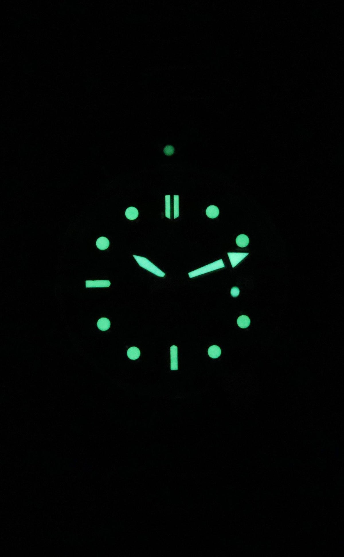 Edox Neptunian Grande Reserve Date zwarte wijzerplaat automatisch duiker 80801 3NM NIN 300M herenhorloge