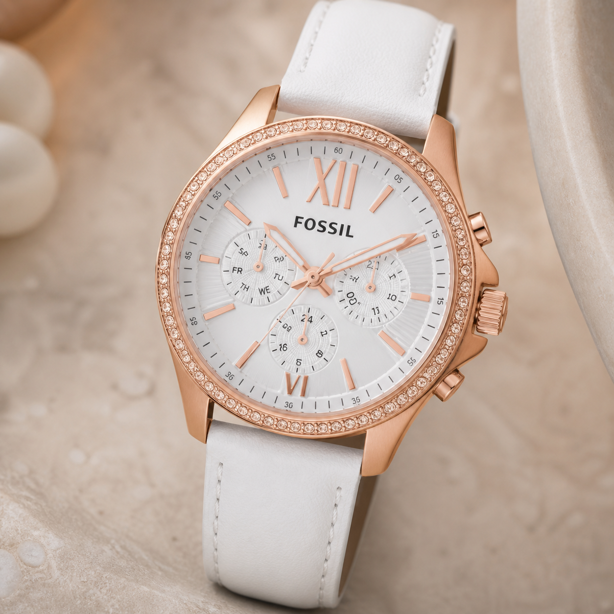 Fossil AM4486 women's watch - macro view