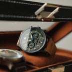 AVI-8 Hawker Hurricane Carey Dual Time Orissa Grey Dial Quarz AV-4088-04 Herrenuhr