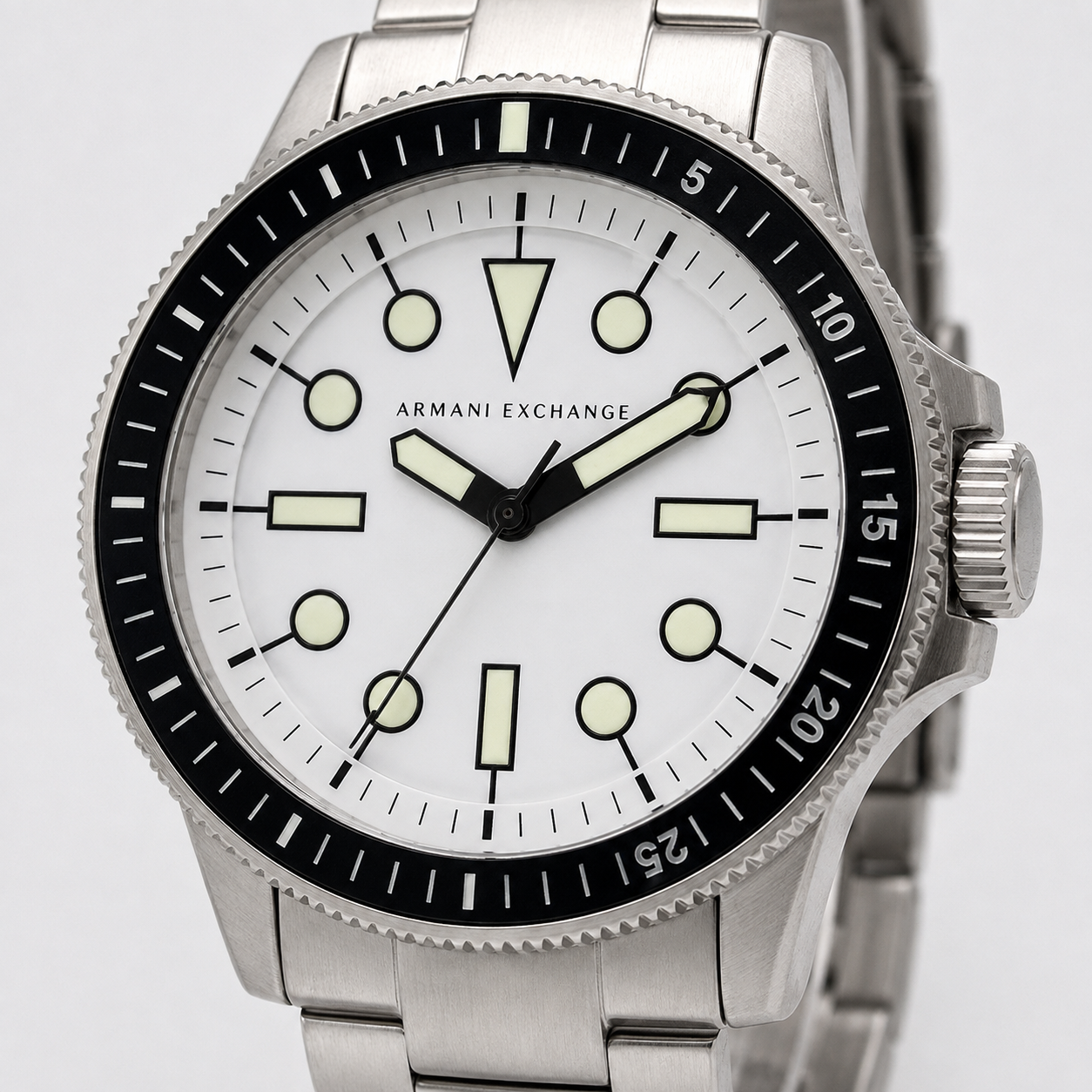AX1853 men's dive-style watch dial macro detail