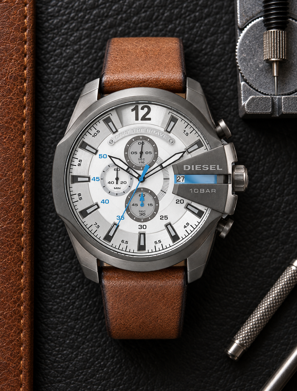 Diesel DZ4280 men's watch — 03_leather_tools.png