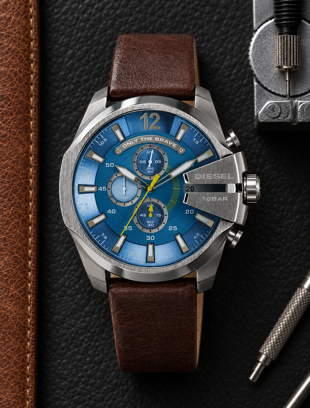 Diesel DZ4281 men's watch — 03_leather_tools.png