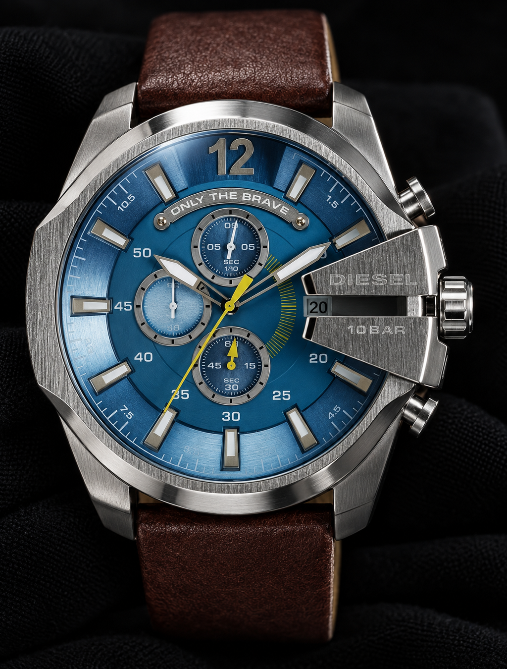 Diesel DZ4281 men's watch — 08_front_macro.png