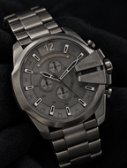 Diesel DZ4282 men's watch — 09_angled_macro.png