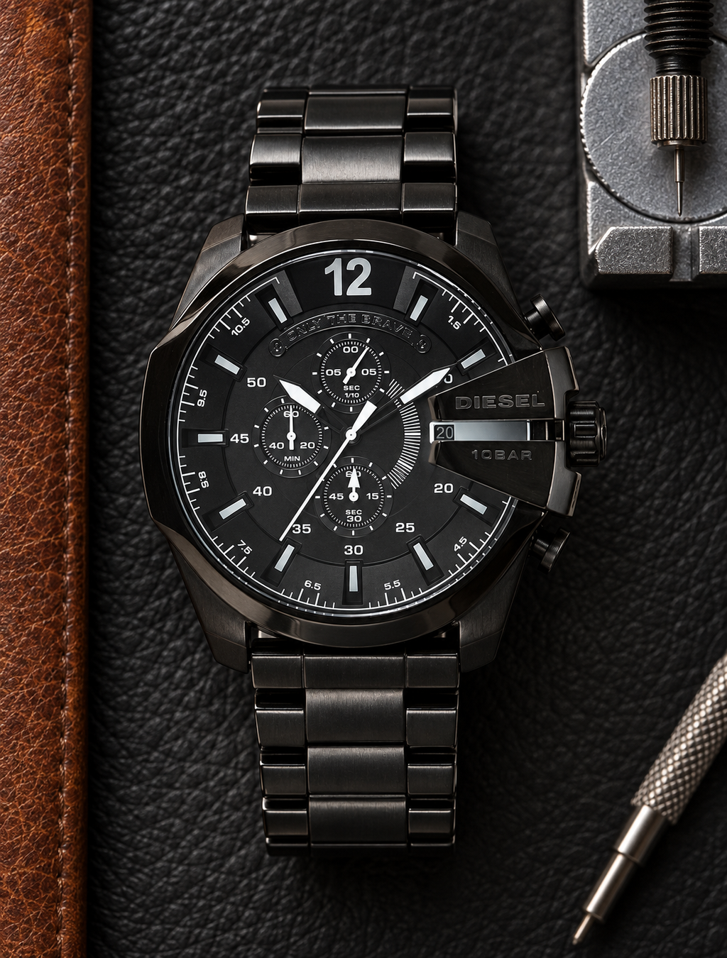 Diesel DZ4283 men's watch — 03_leather_tools.png