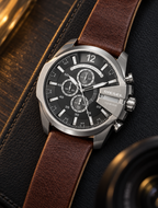 Diesel DZ4290 men's watch — 06_wood_leather.png