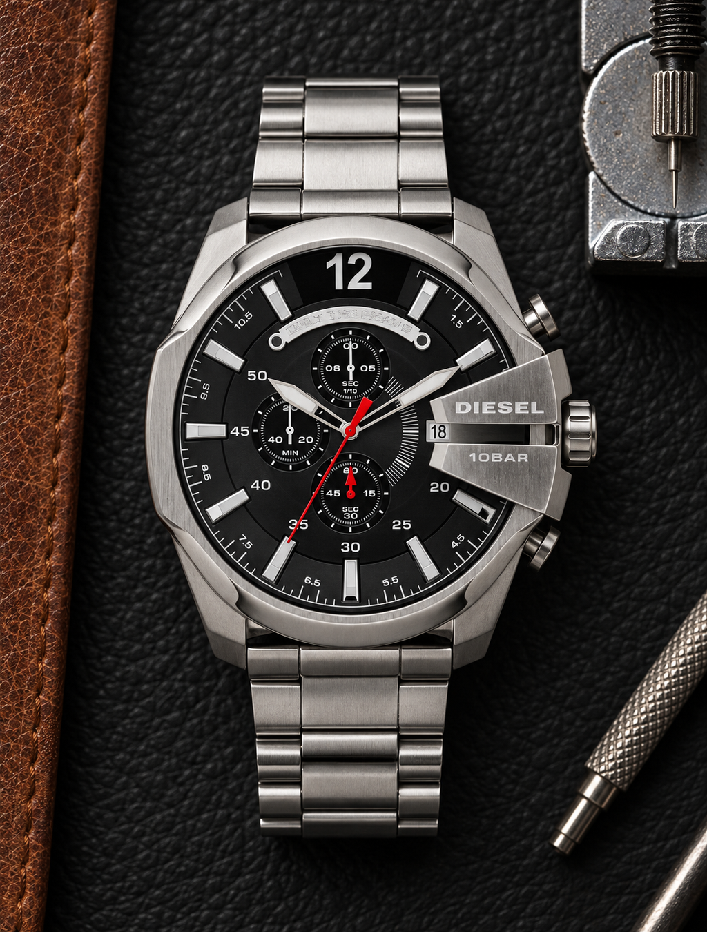 Diesel DZ4308 men's watch — 03_leather_tools.png