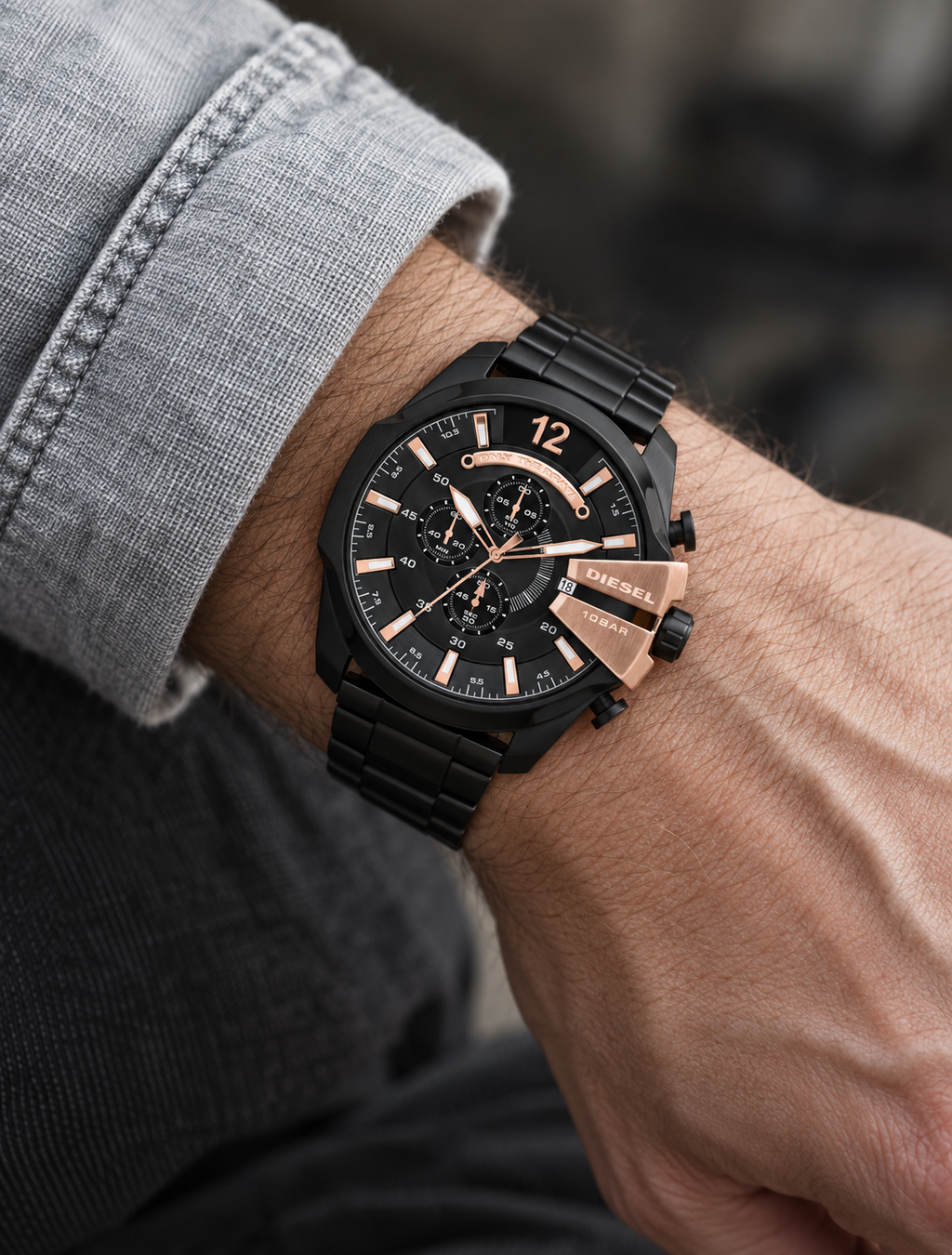 Diesel DZ4309 men's watch — 02_on_wrist.png