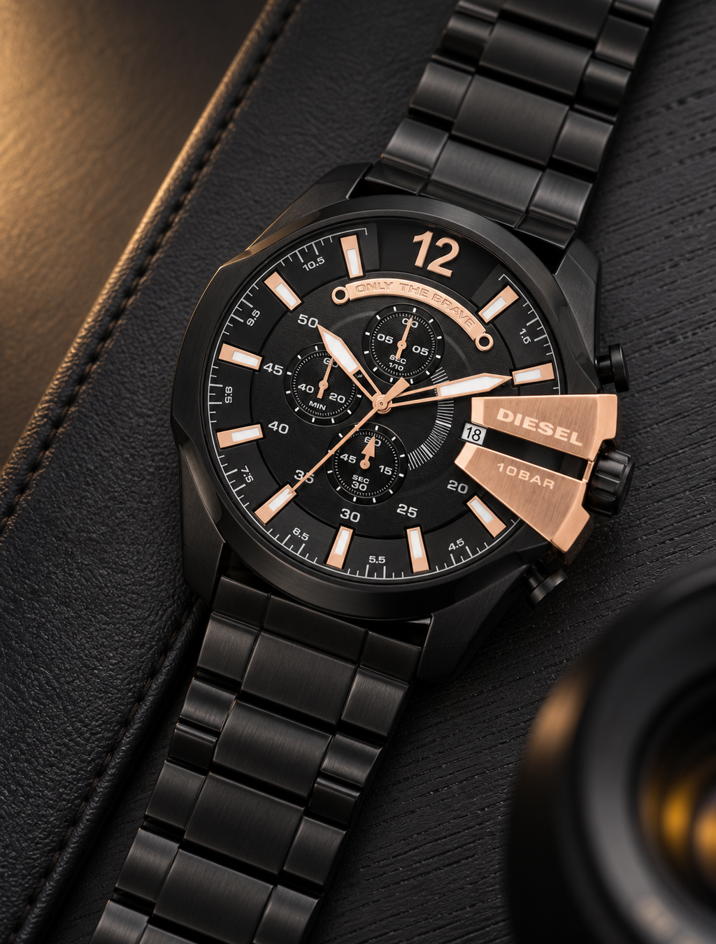 Diesel DZ4309 men's watch — 06_wood_leather.png