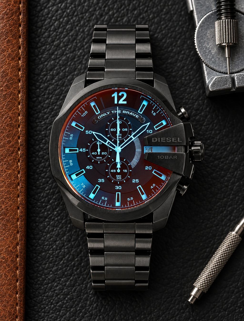 Diesel DZ4318 men's watch — 03_leather_tools.png