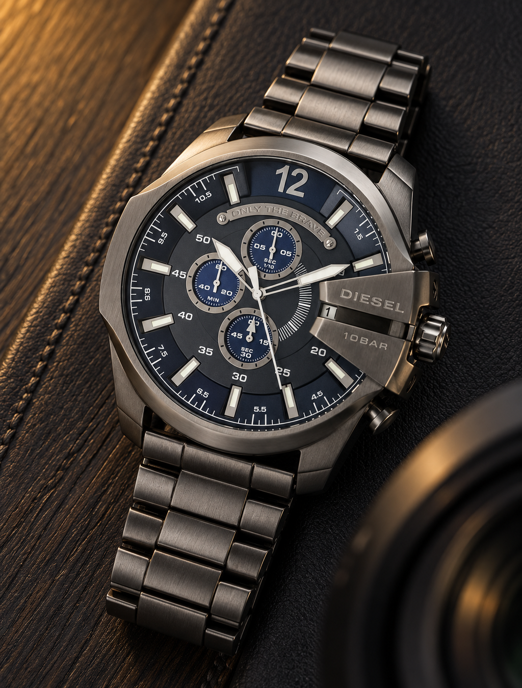 Diesel DZ4329 men's watch — 06_wood_leather.png