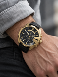 Diesel DZ4344 men's watch — 02_on_wrist.png