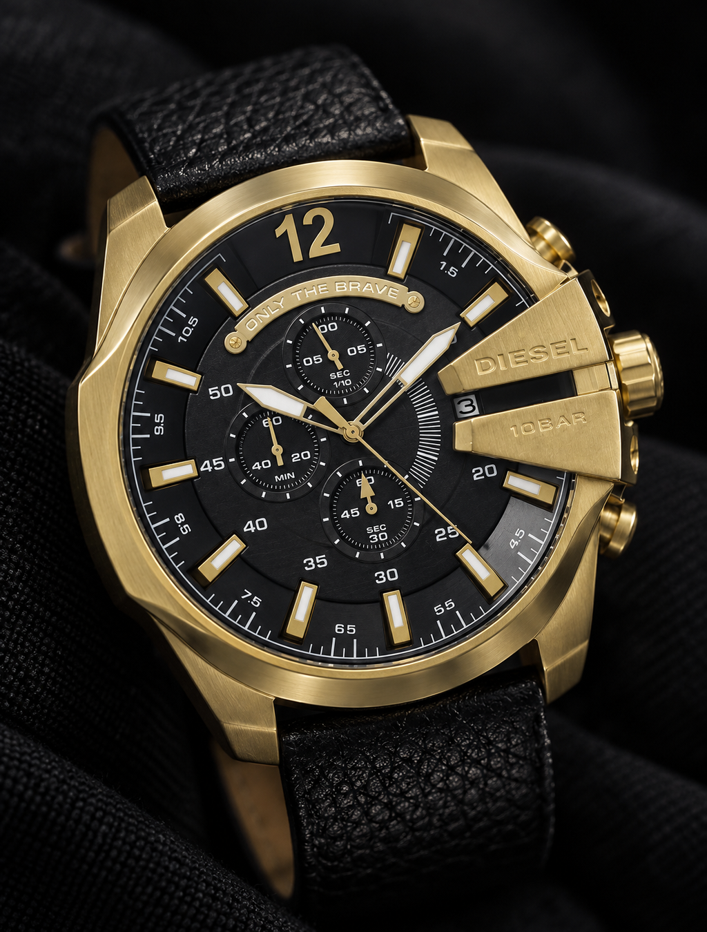 Diesel DZ4344 men's watch — 09_angled_macro.png