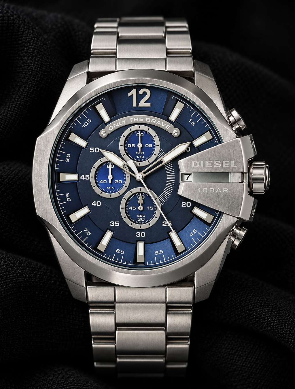 Diesel DZ4417 men's watch — 08_front_macro.png
