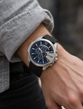 Diesel DZ4423 men's watch — 02_on_wrist.png