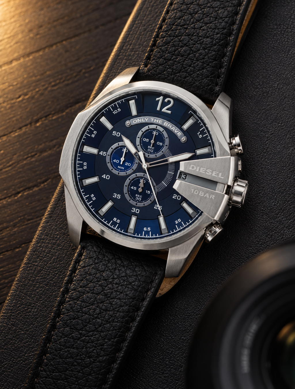 Diesel DZ4423 men's watch — 06_wood_leather.png