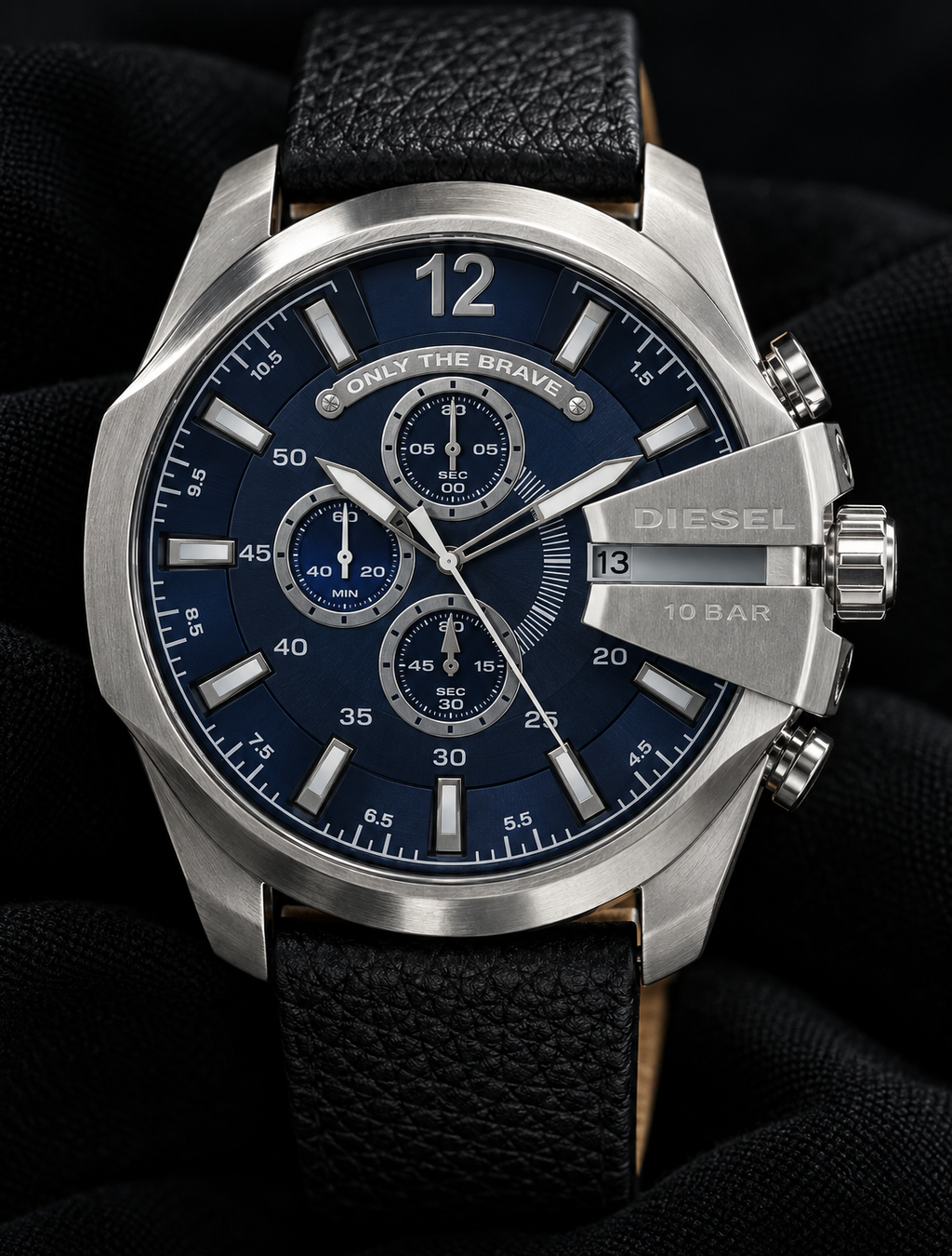 Diesel DZ4423 men's watch — 08_front_macro.png