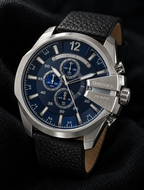 Diesel DZ4423 men's watch — 09_angled_macro.png