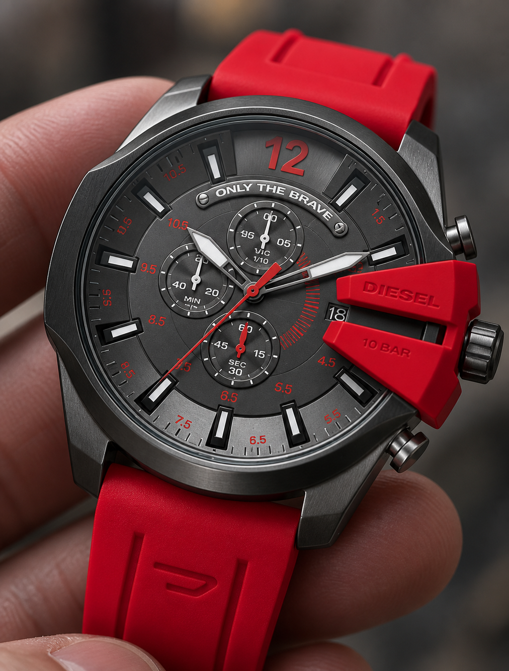 Diesel DZ4427 men's watch — 04_handheld_macro.png