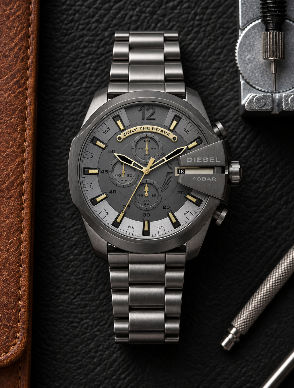 Diesel DZ4466 men's watch — 03_leather_tools.png