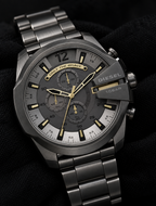 Diesel DZ4466 men's watch — 09_angled_macro.png