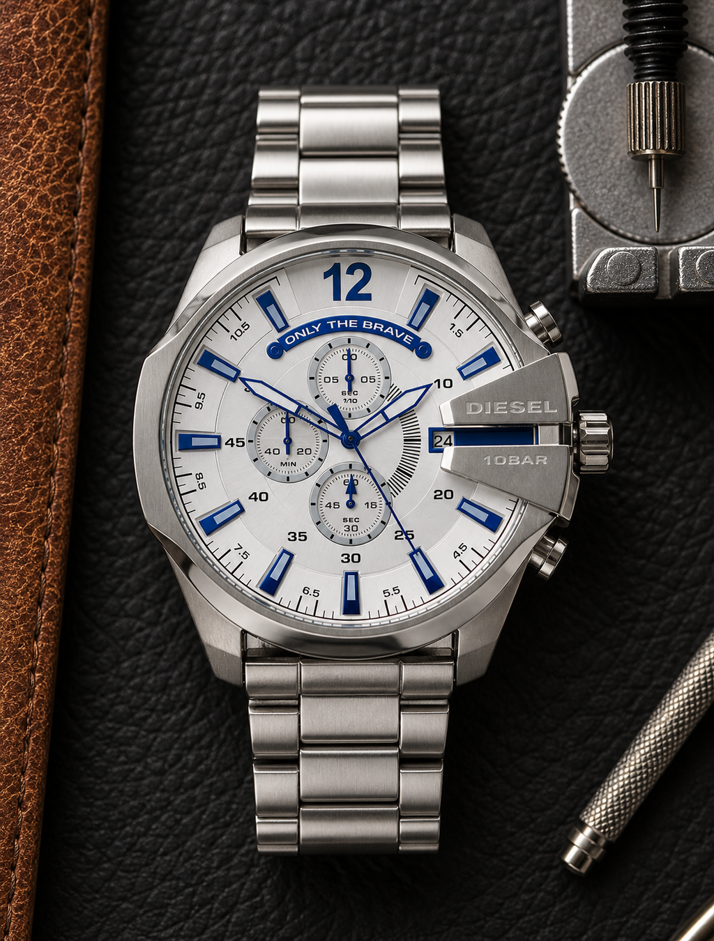 Diesel DZ4477 men's watch — 03_leather_tools.png