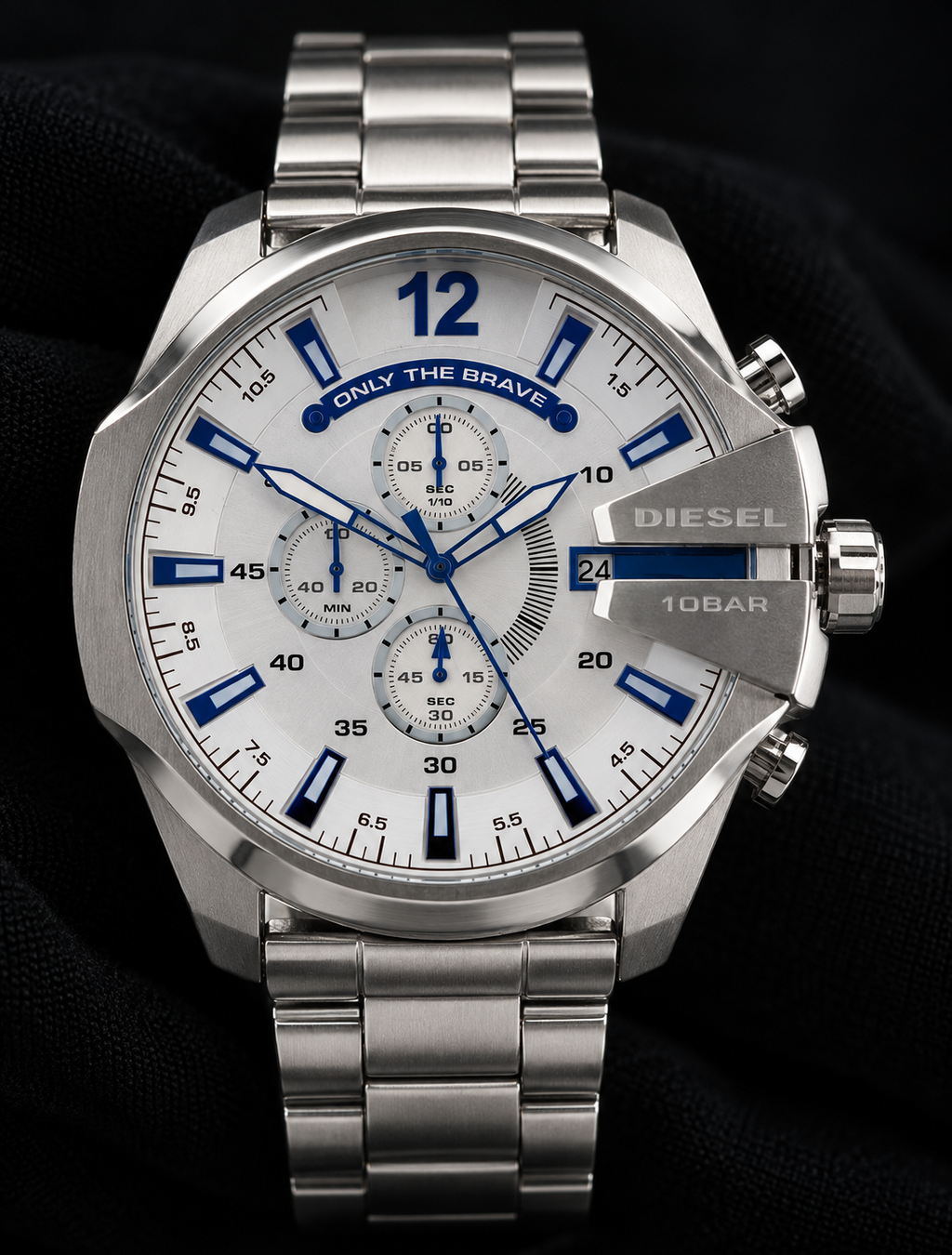 Diesel DZ4477 men's watch — 08_front_macro.png