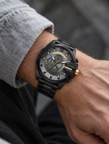 Diesel DZ4479 men's watch — 02_on_wrist.png