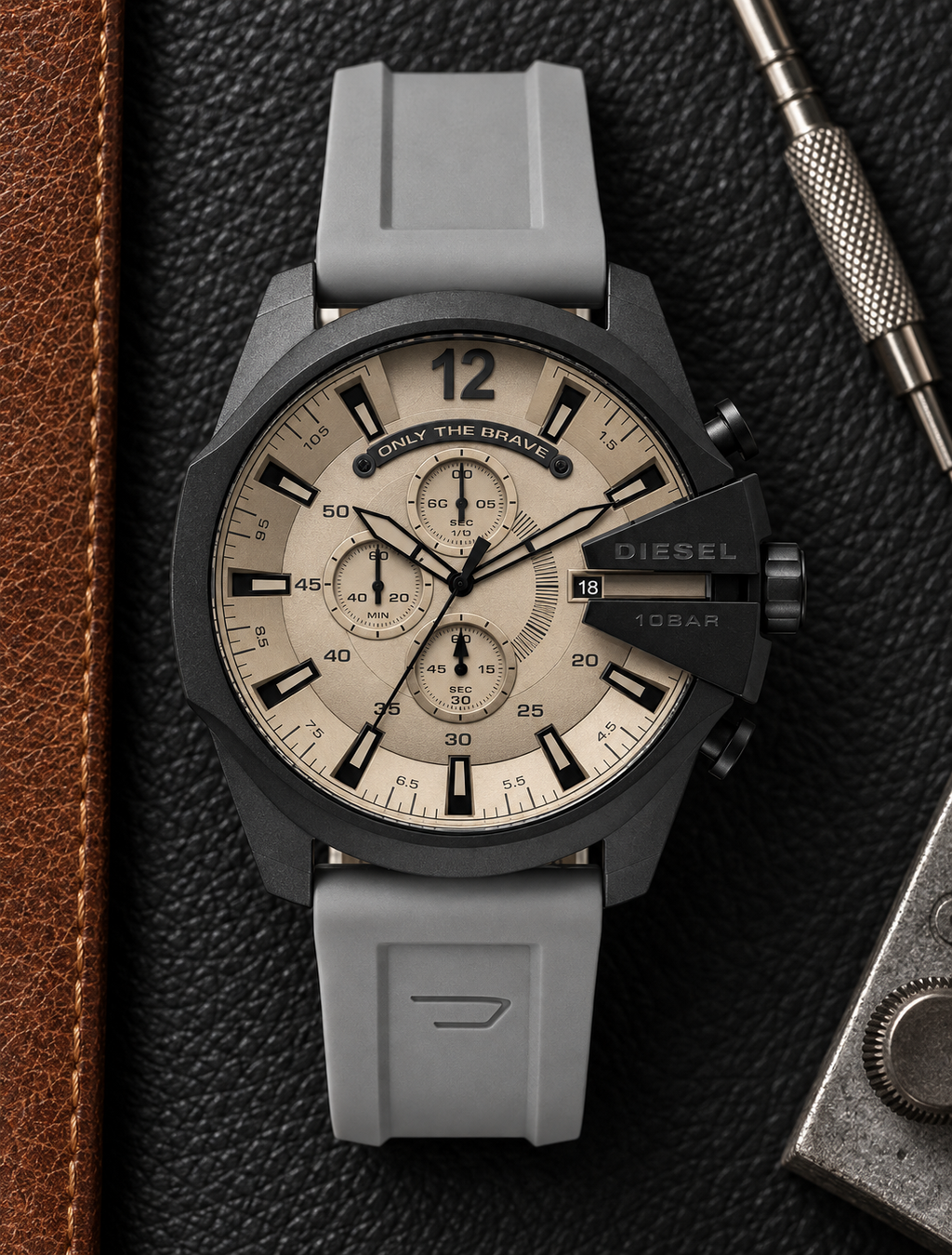 Diesel DZ4496 men's watch — 03_leather_tools.png