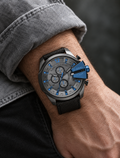 Diesel DZ4500 men's watch — 02_on_wrist.png