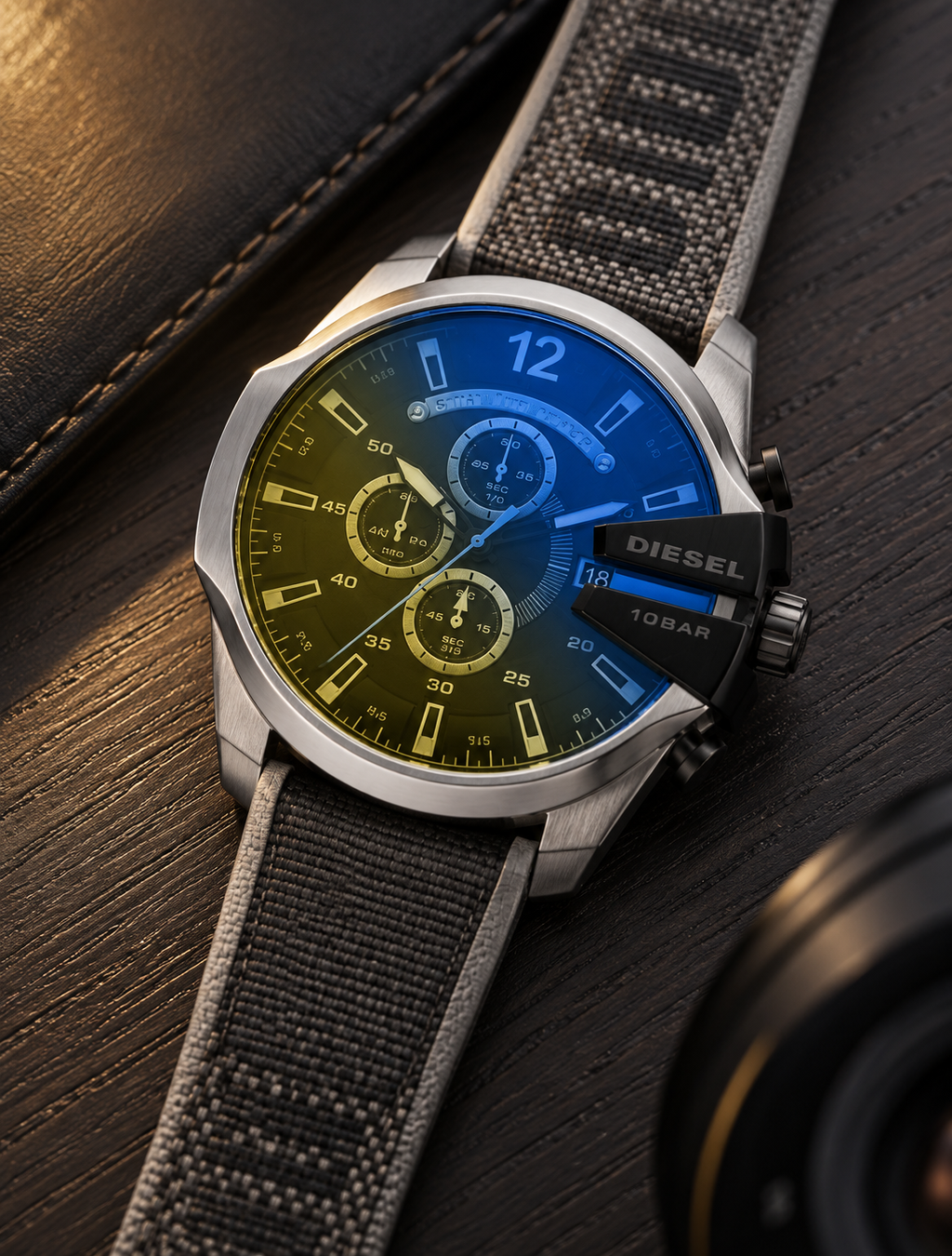 Diesel DZ4523 men's watch — 06_wood_leather.png