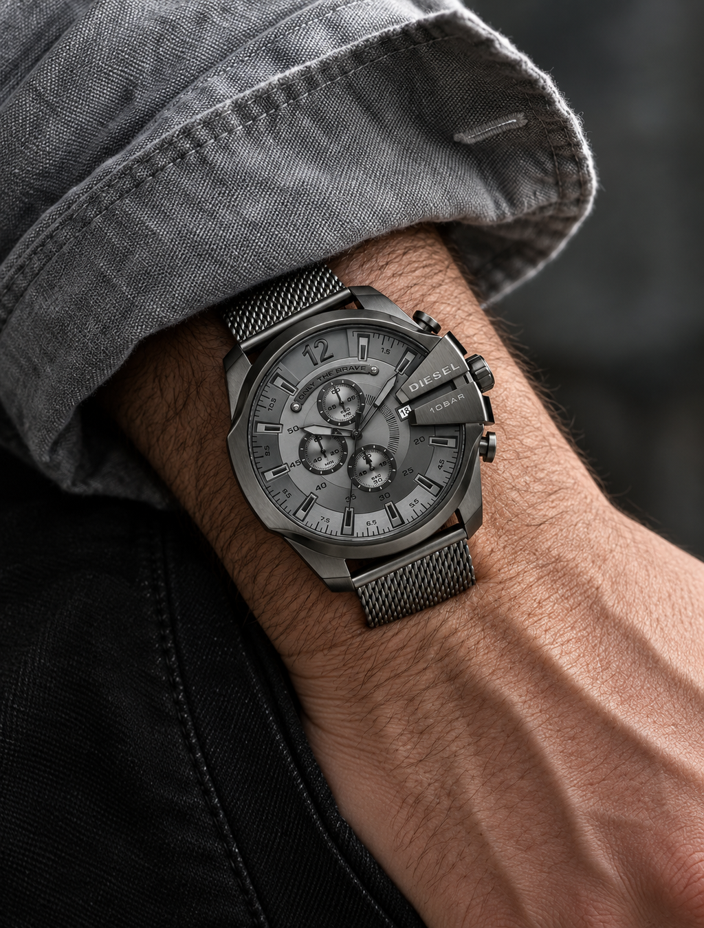 Diesel DZ4527 men's watch — 02_on_wrist.png