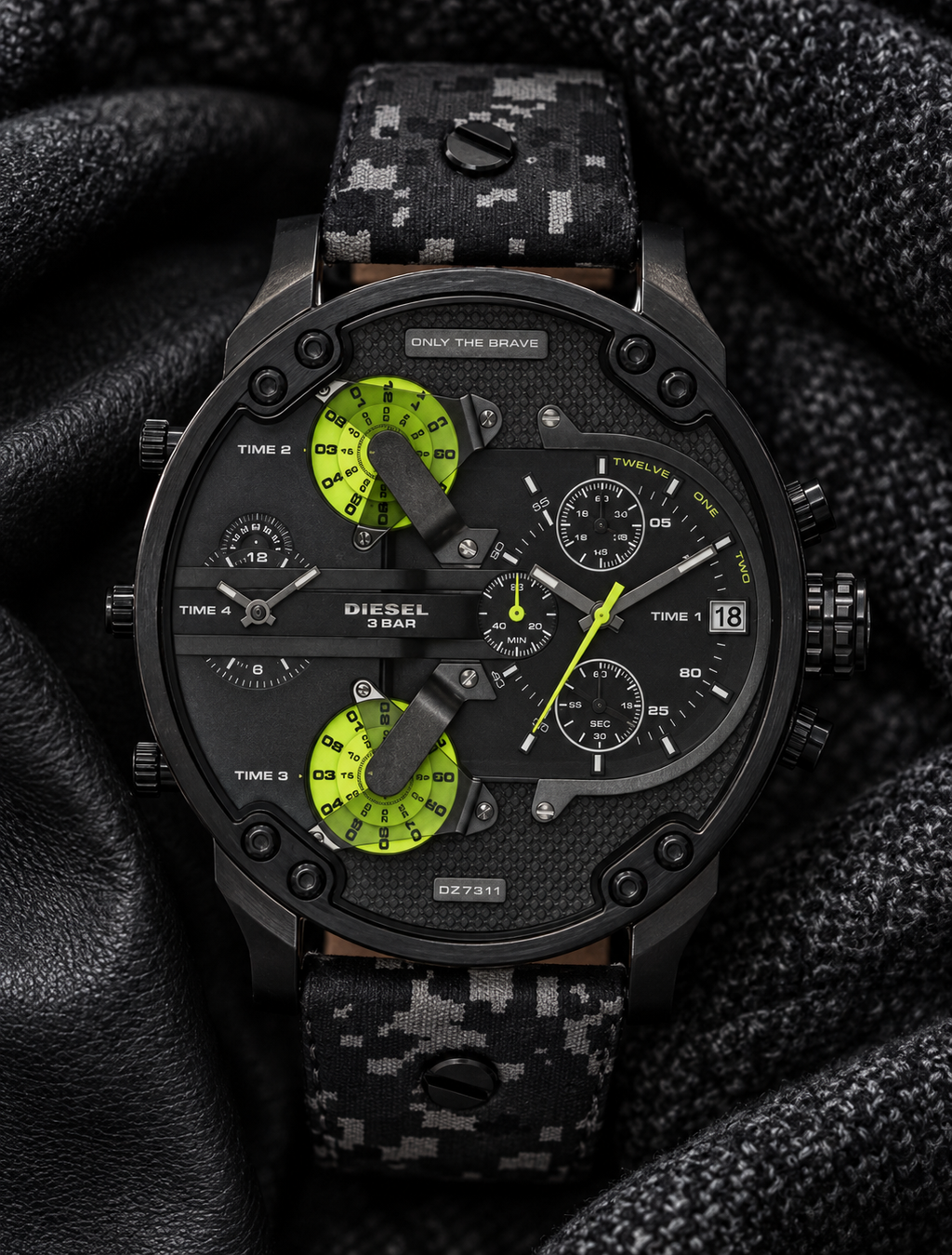 Diesel DZ7311 men's watch — 05_dark_textile.png