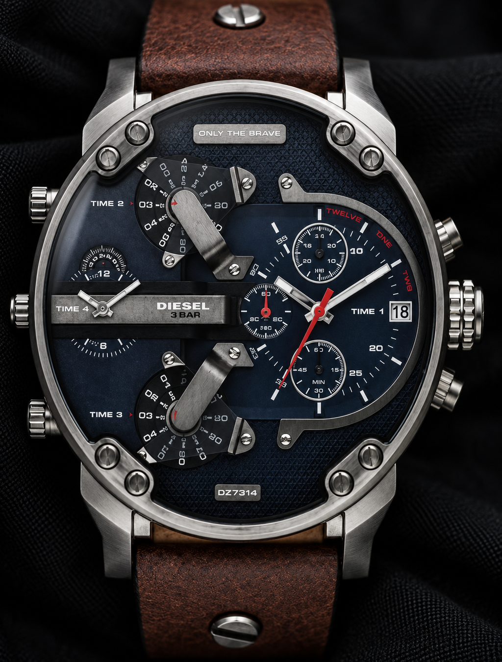 Diesel DZ7314 men's watch — 08_front_macro.png