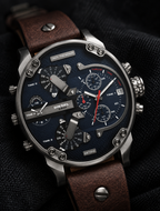 Diesel DZ7314 men's watch — 09_angled_macro.png