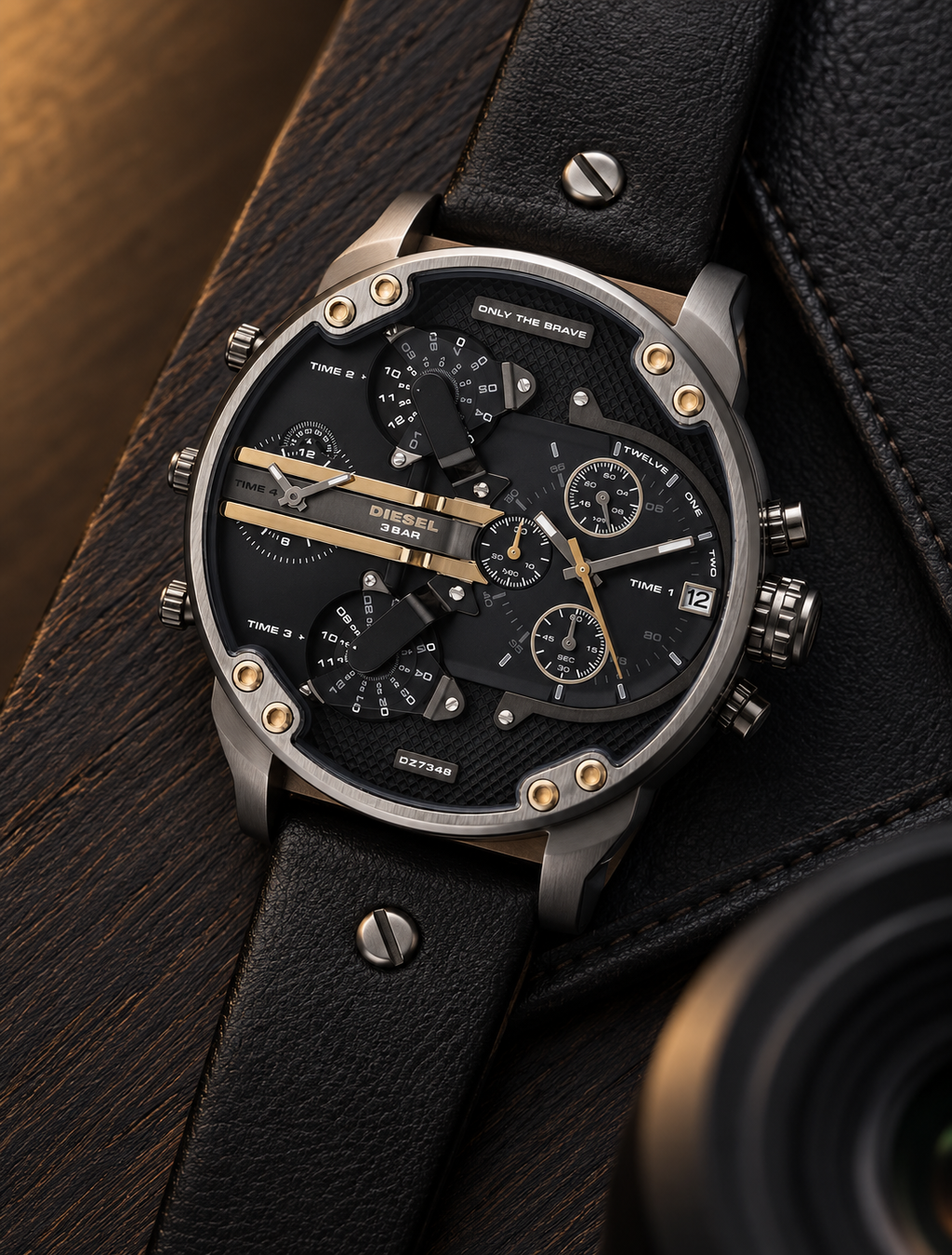 Diesel DZ7348 men's watch — 06_wood_leather.png