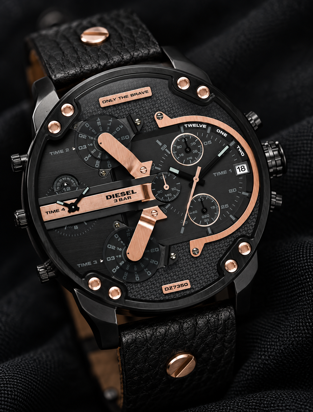 Diesel DZ7350 men's watch — 09_angled_macro.png