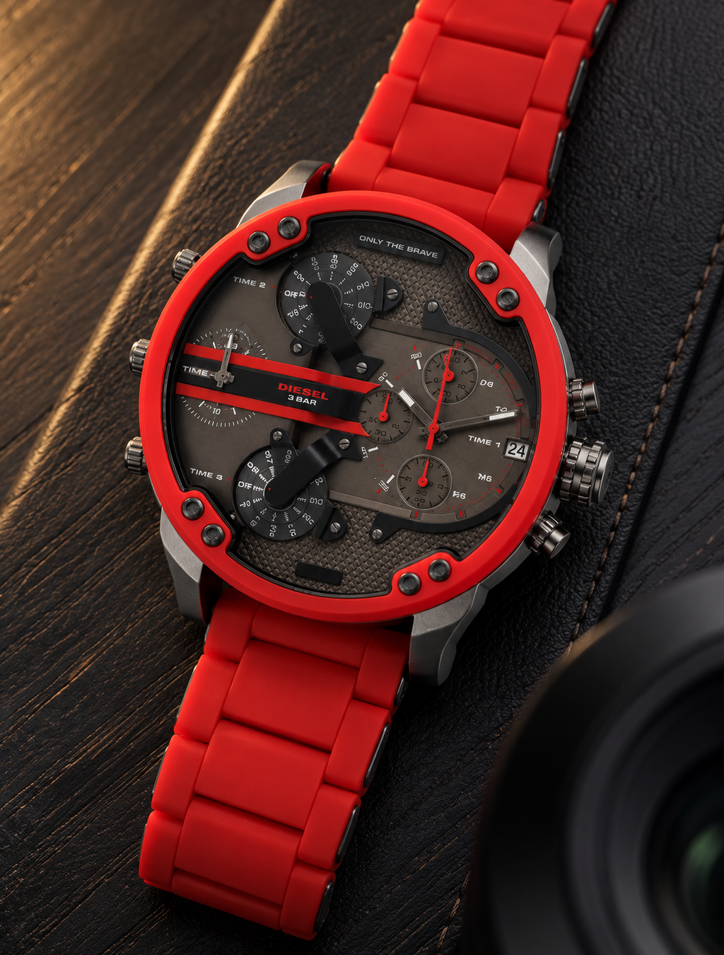 Diesel DZ7370 men's watch — 06_wood_leather.png