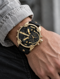 Diesel DZ7371 men's watch — 02_on_wrist.png