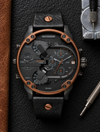 Diesel DZ7400 men's watch — 03_leather_tools.png