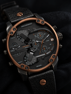 Diesel DZ7400 men's watch — 09_angled_macro.png