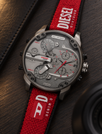 Diesel DZ7423 men's watch — 06_wood_leather.png